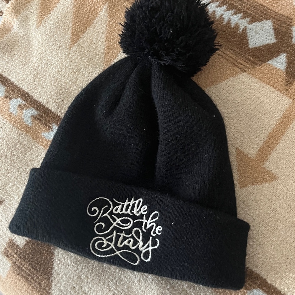 Throne of glass rattle the stars, Sarah J Maas beanie ￼